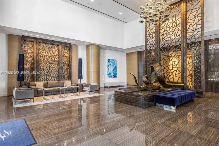 17301 Biscayne Blvd #1105 North Miami Beach, FL 33160