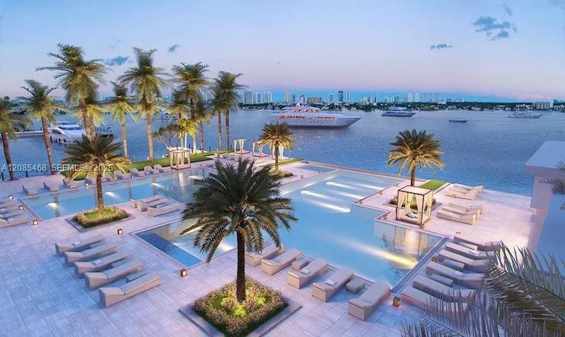 17301 Biscayne Blvd #1105 North Miami Beach, FL 33160
