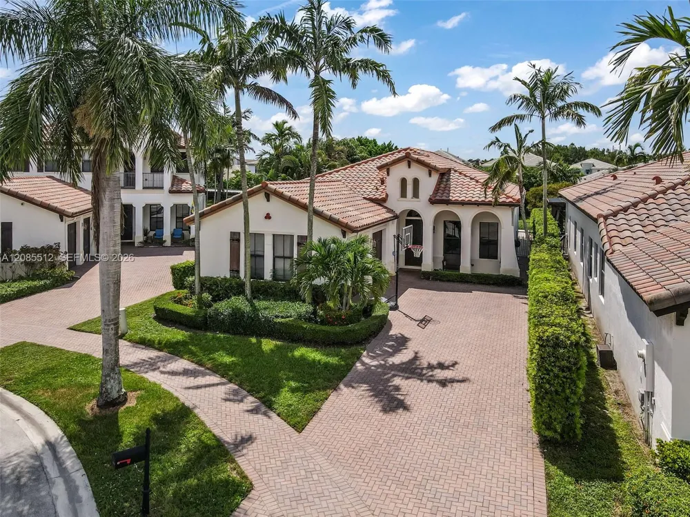 2660 NW 84th Way Cooper City, FL 33024
