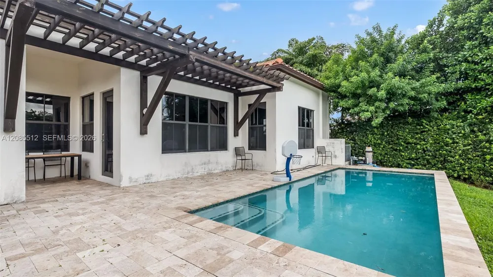 2660 NW 84th Way Cooper City, FL 33024