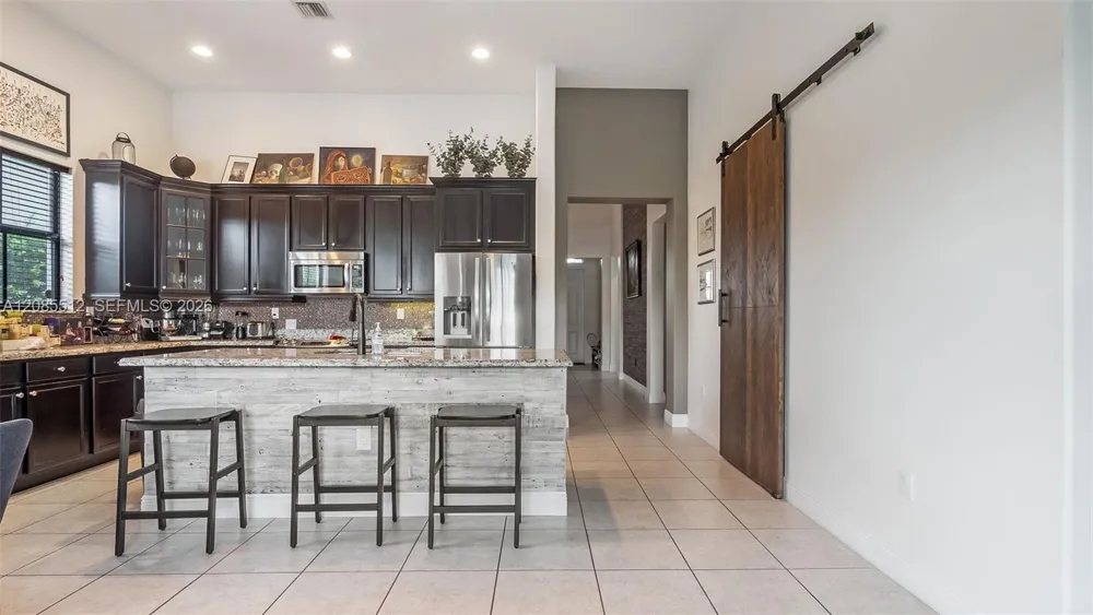 2660 NW 84th Way Cooper City, FL 33024
