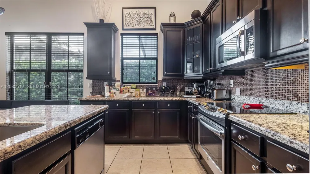 2660 NW 84th Way Cooper City, FL 33024