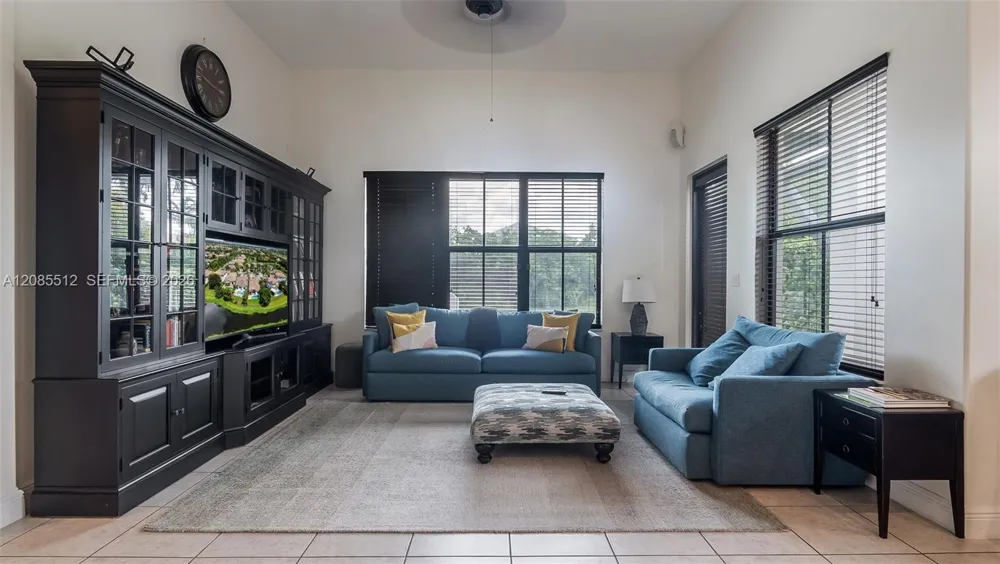 2660 NW 84th Way Cooper City, FL 33024