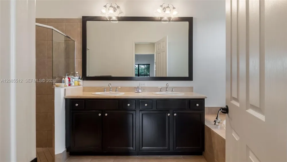 2660 NW 84th Way Cooper City, FL 33024
