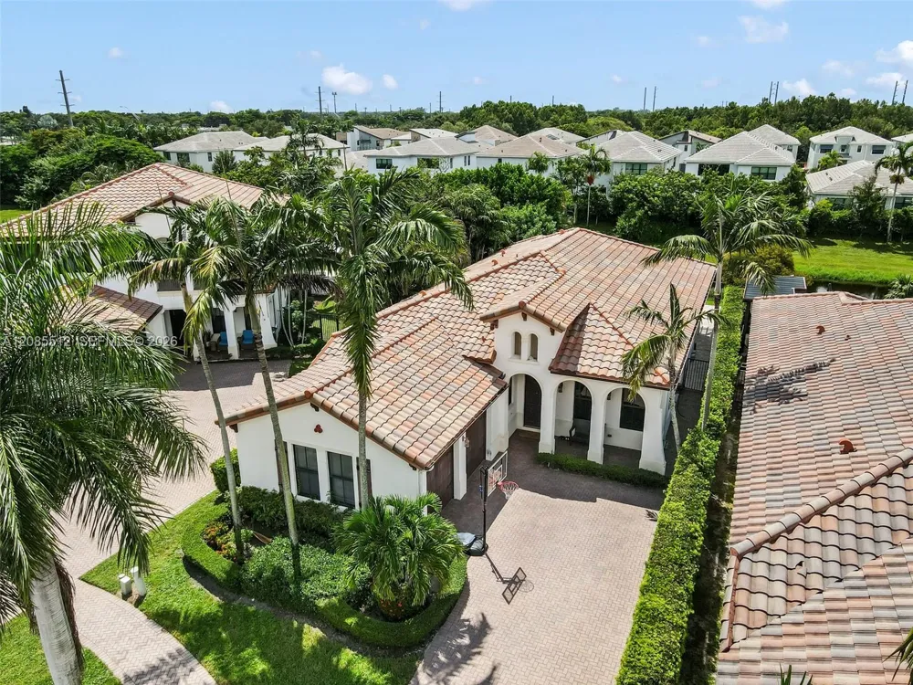 2660 NW 84th Way Cooper City, FL 33024