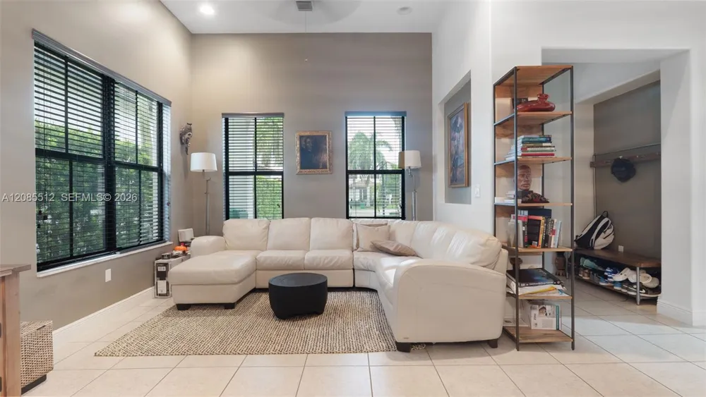 2660 NW 84th Way Cooper City, FL 33024