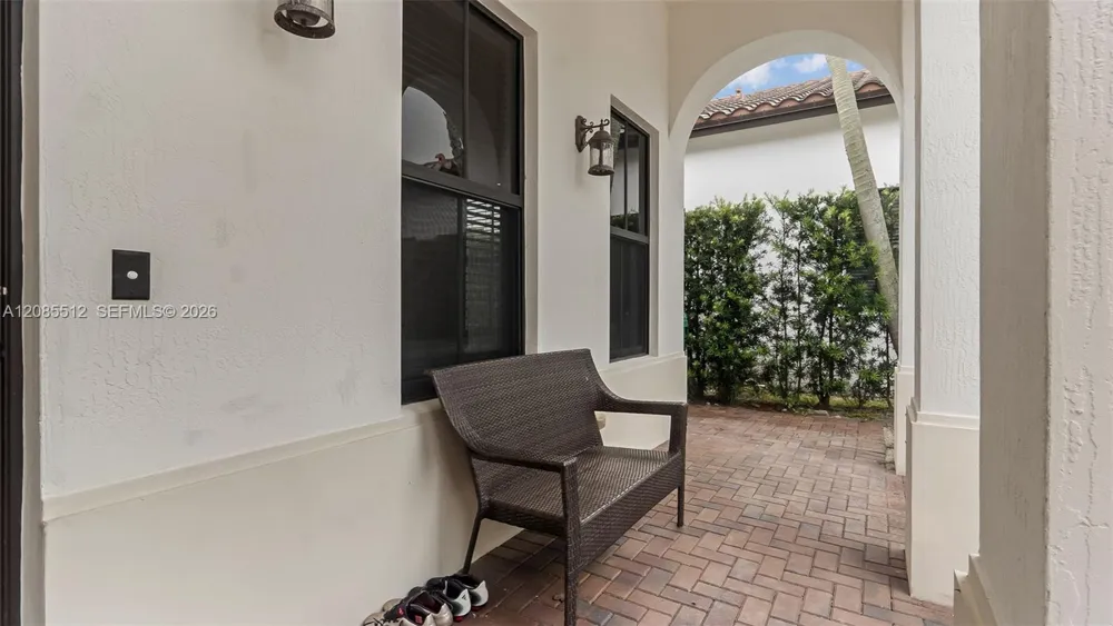 2660 NW 84th Way Cooper City, FL 33024