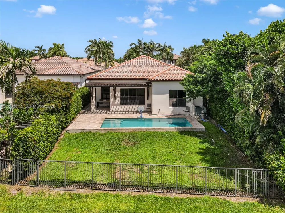 2660 NW 84th Way Cooper City, FL 33024