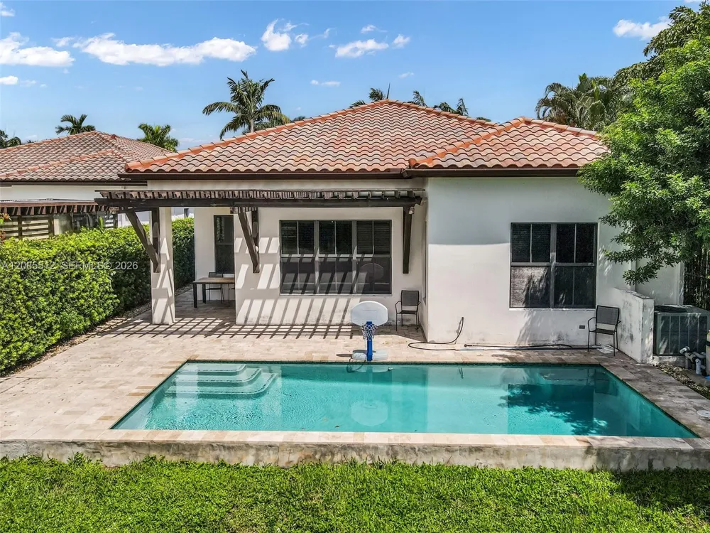 2660 NW 84th Way Cooper City, FL 33024