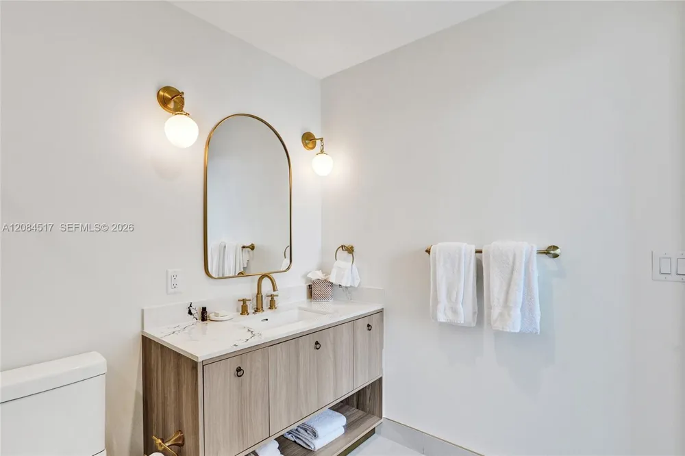 2700 NW 2nd Ave #536 Miami, FL 33127