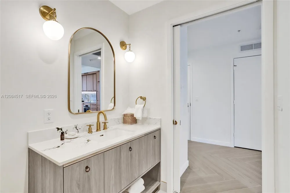 2700 NW 2nd Ave #536 Miami, FL 33127