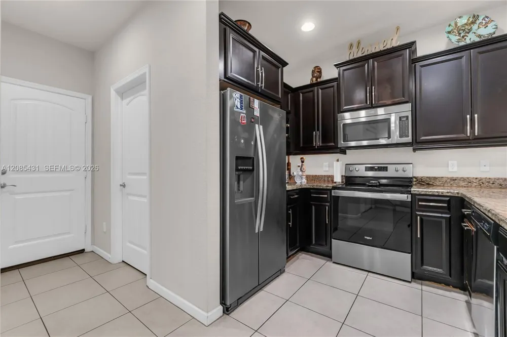 4707 Foxtail Palm Ct Green Acres, FL 33463