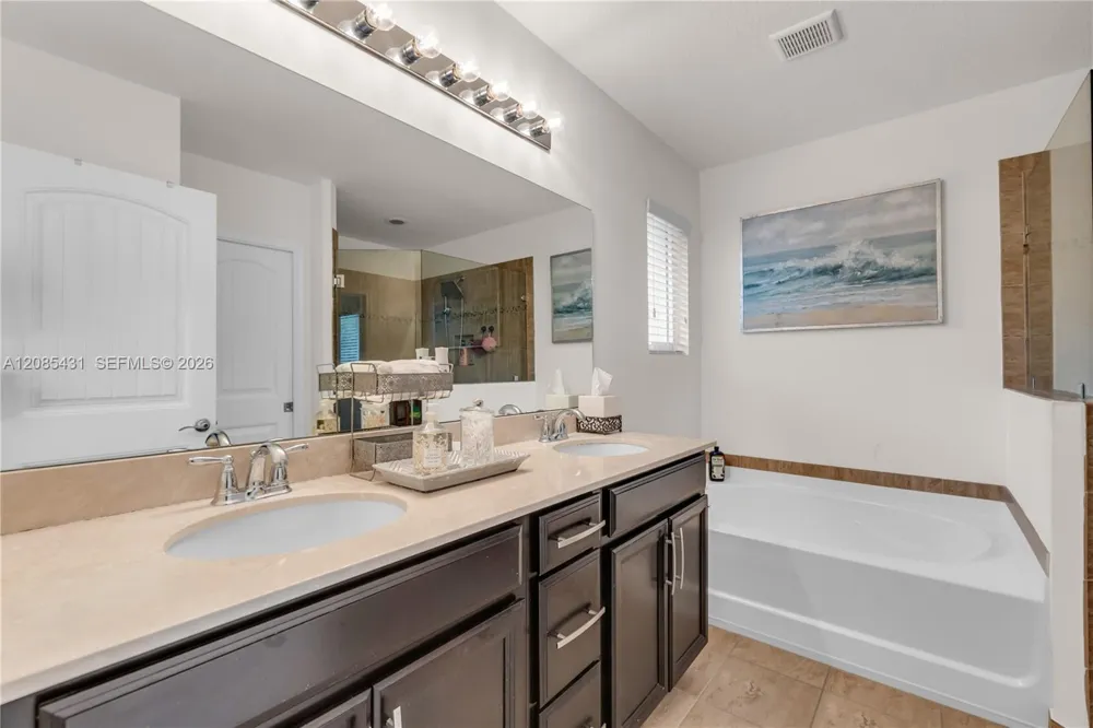 4707 Foxtail Palm Ct Green Acres, FL 33463