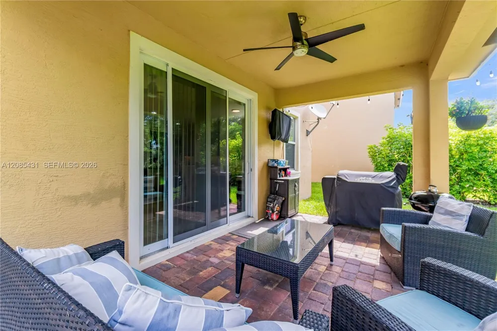 4707 Foxtail Palm Ct Green Acres, FL 33463