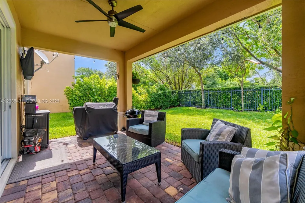 4707 Foxtail Palm Ct Green Acres, FL 33463