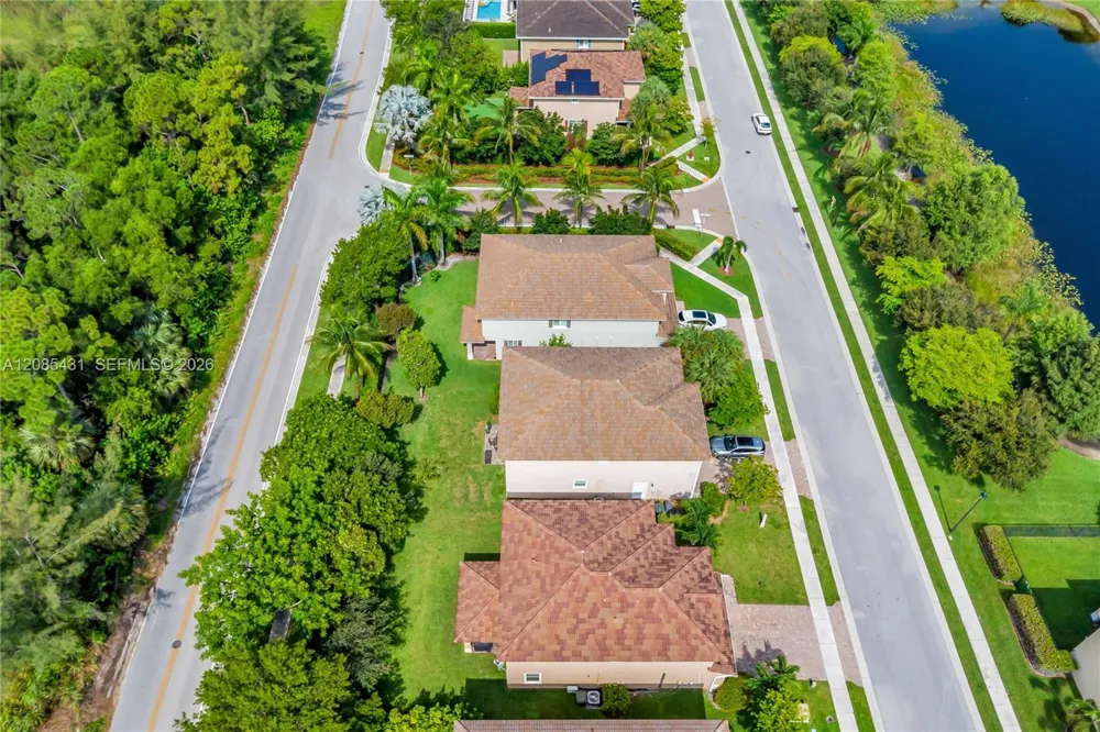 4707 Foxtail Palm Ct Green Acres, FL 33463