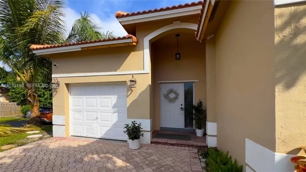 9000 SW 215th Ter Cutler Bay, FL 33189