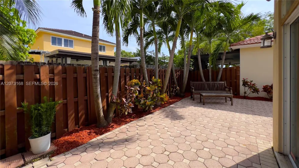 9000 SW 215th Ter Cutler Bay, FL 33189