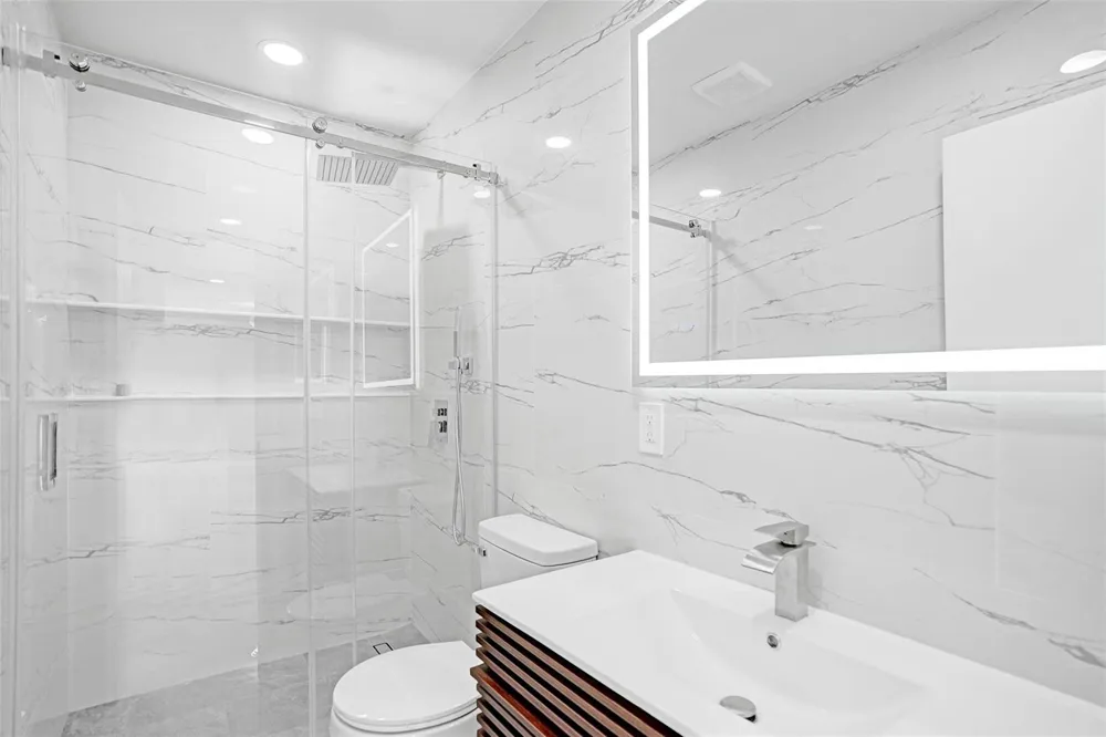 1437 SW 1ST AVENUE Deerfield Beach, FL 33441