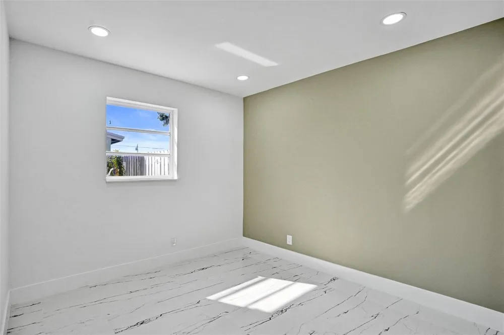 1437 SW 1ST AVENUE Deerfield Beach, FL 33441