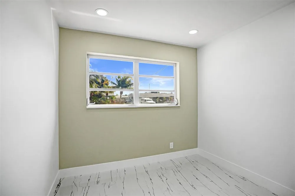 1437 SW 1ST AVENUE Deerfield Beach, FL 33441