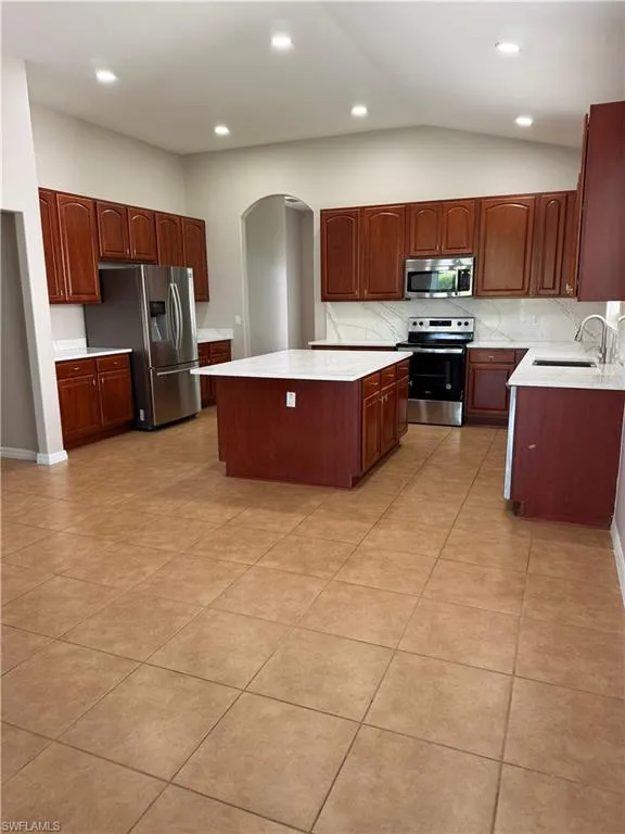 2461 Sutherland Court Cape Coral, FL 33991