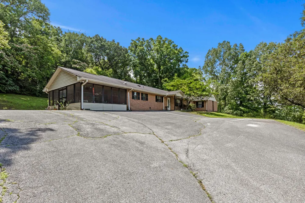 920 Glenwood Drive Chattanooga, TN 37406