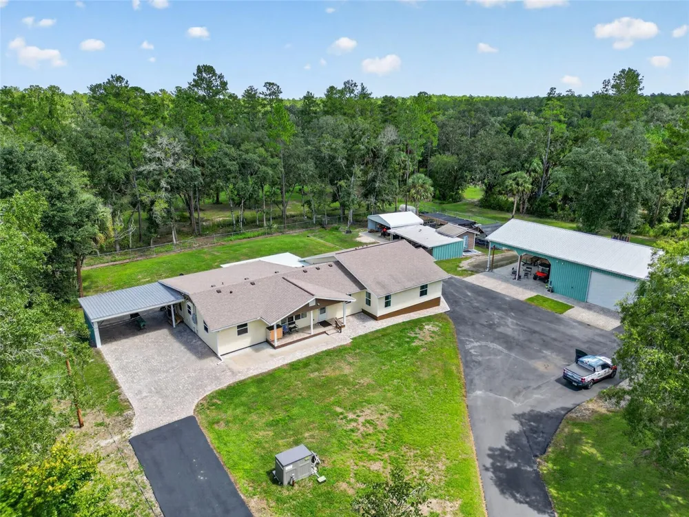 12151 NE 52ND PLACE ROAD Silver Springs, FL 34488