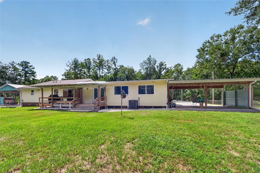 12151 NE 52ND PLACE ROAD Silver Springs, FL 34488