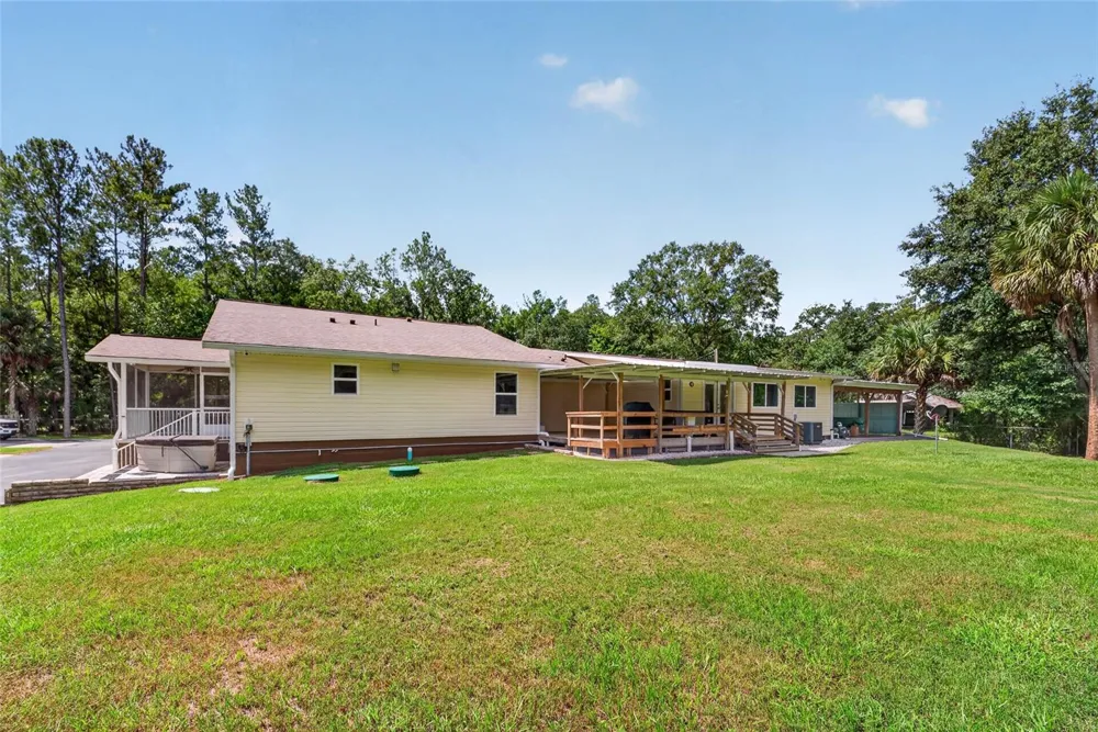 12151 NE 52ND PLACE ROAD Silver Springs, FL 34488