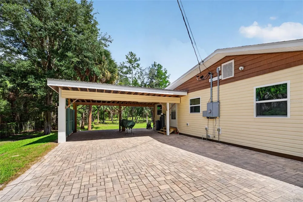12151 NE 52ND PLACE ROAD Silver Springs, FL 34488