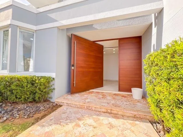 Villas Reales 410 VIA ESCORIAL Guaynabo, PR 00969