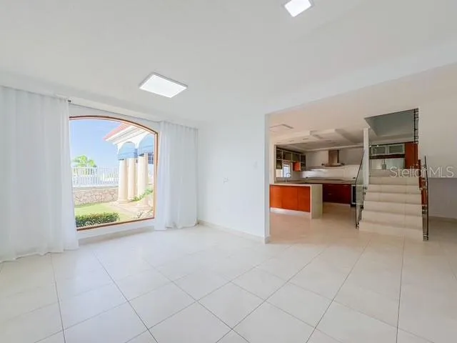 Villas Reales 410 VIA ESCORIAL Guaynabo, PR 00969