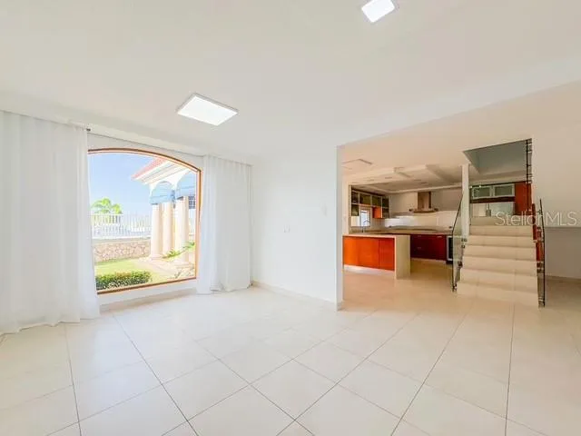 Villas Reales 410 VIA ESCORIAL Guaynabo, PR 00969