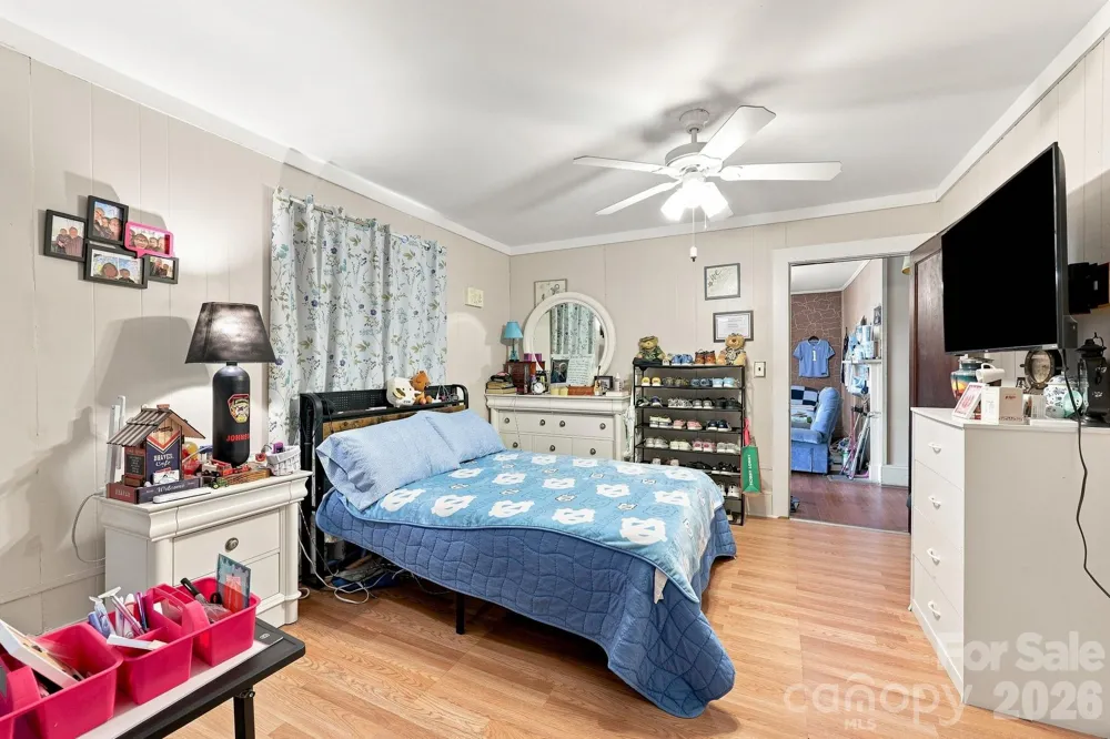 512 W Bank Street Salisbury, NC 28146