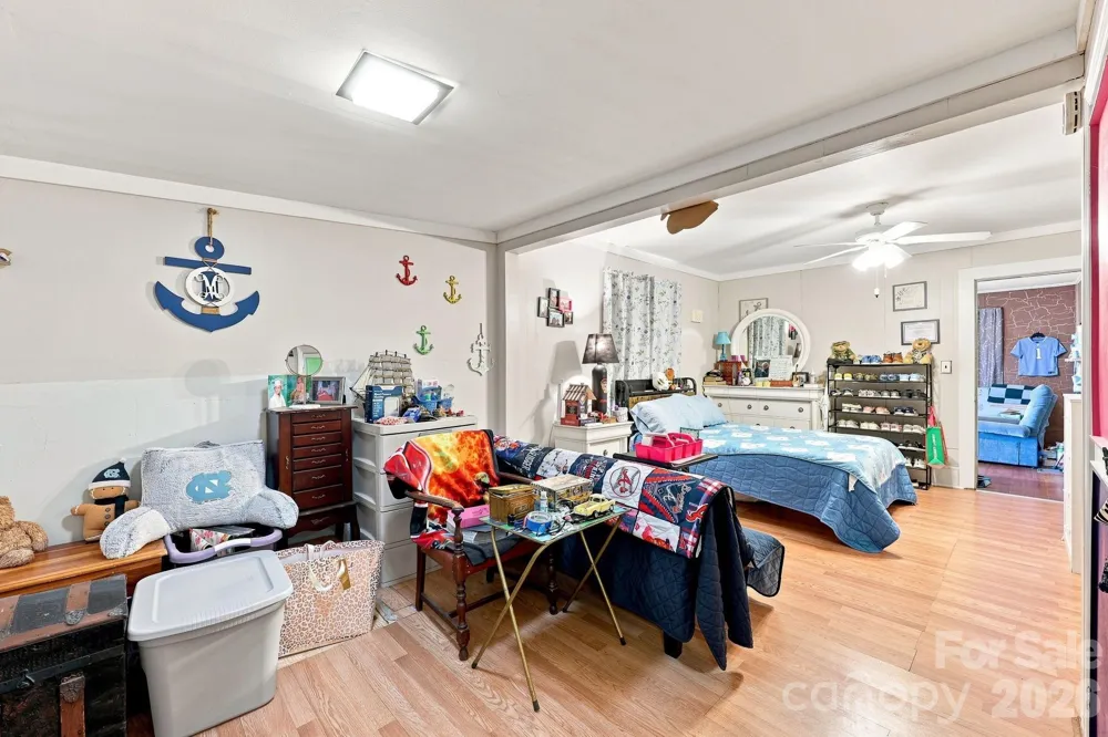 512 W Bank Street Salisbury, NC 28146