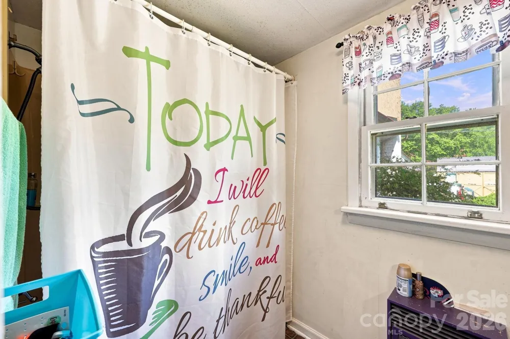 512 W Bank Street Salisbury, NC 28146
