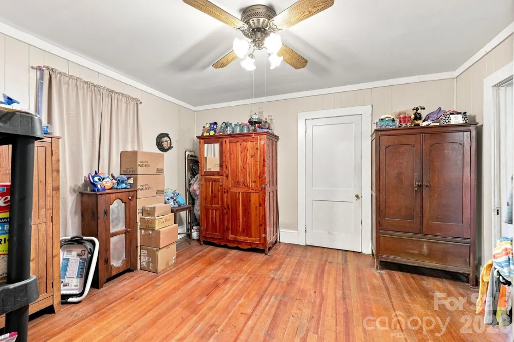 512 W Bank Street Salisbury, NC 28146