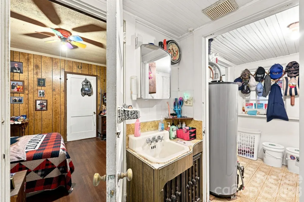 512 W Bank Street Salisbury, NC 28146