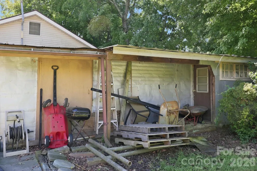 512 W Bank Street Salisbury, NC 28146