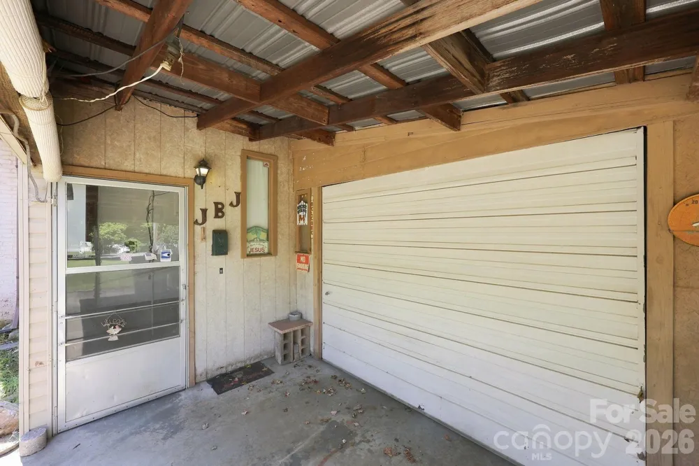 512 W Bank Street Salisbury, NC 28146