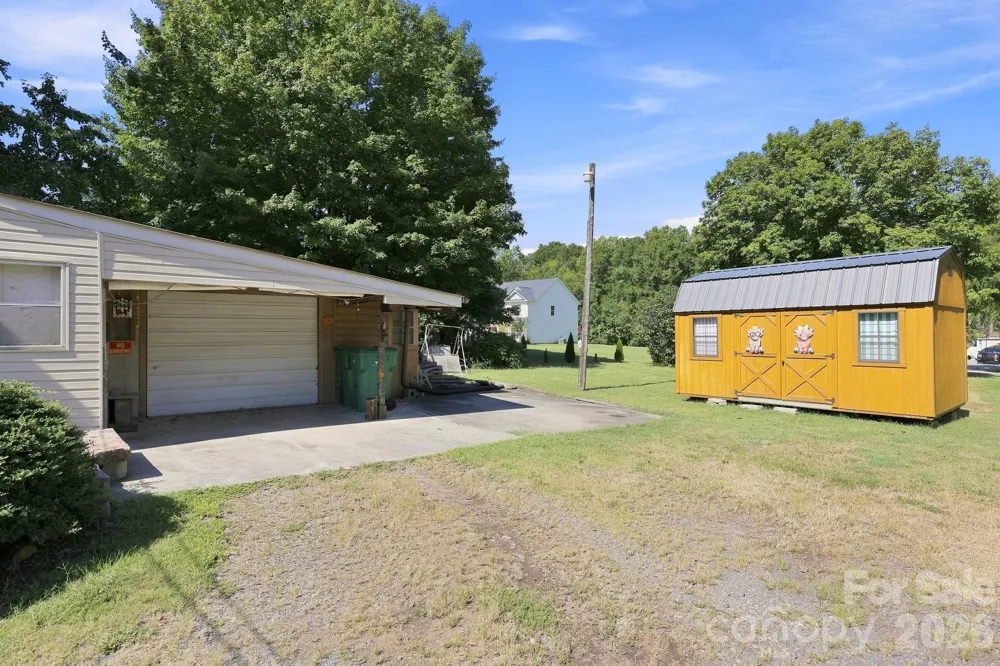 512 W Bank Street Salisbury, NC 28146