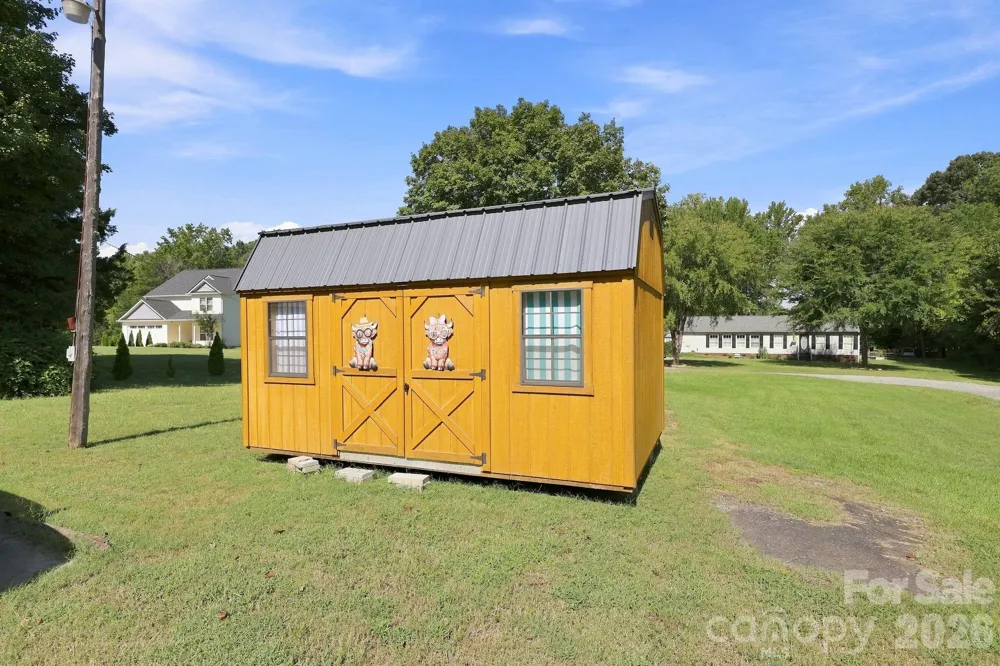 512 W Bank Street Salisbury, NC 28146