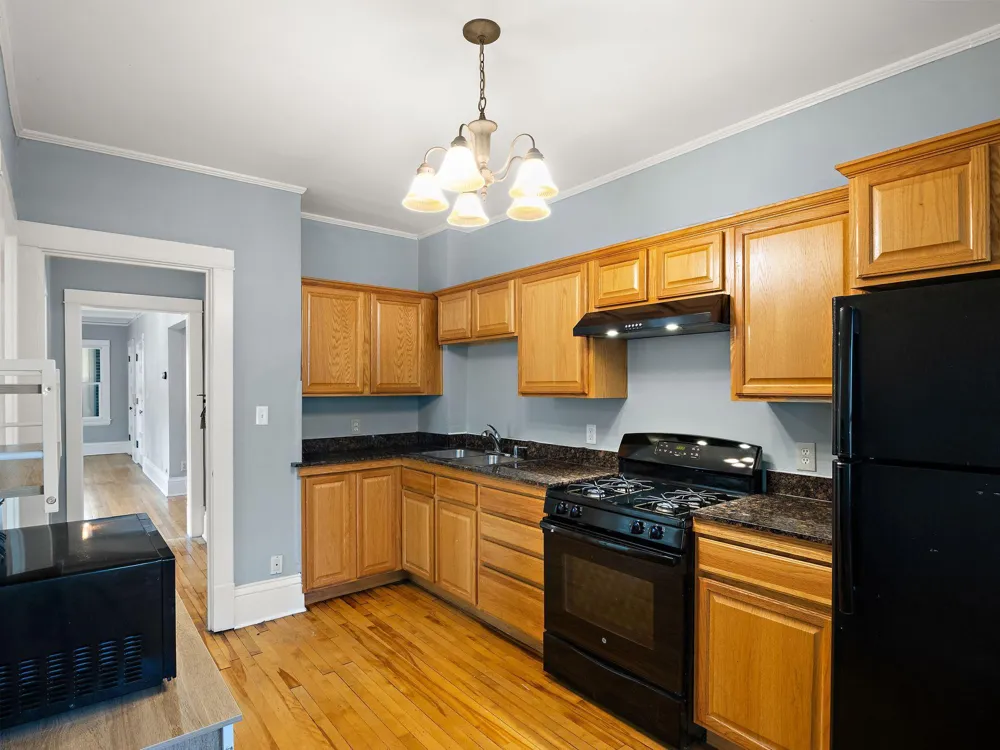 1521 Grand Avenue Saint Paul, MN 55105