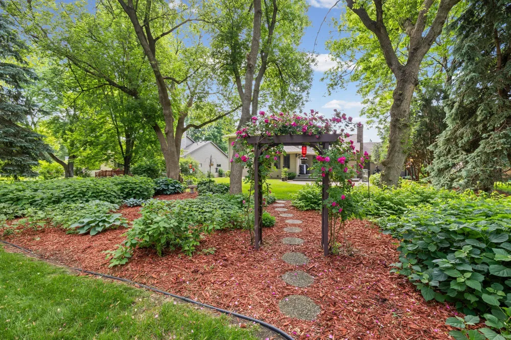 500 Bohlken Drive Hastings, MN 55033