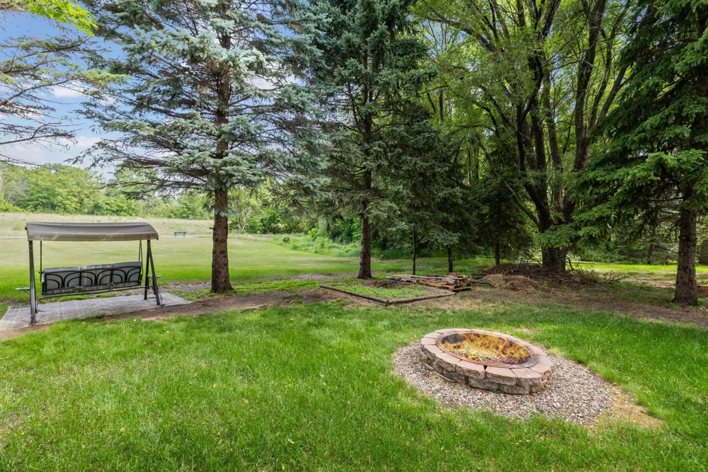 500 Bohlken Drive Hastings, MN 55033