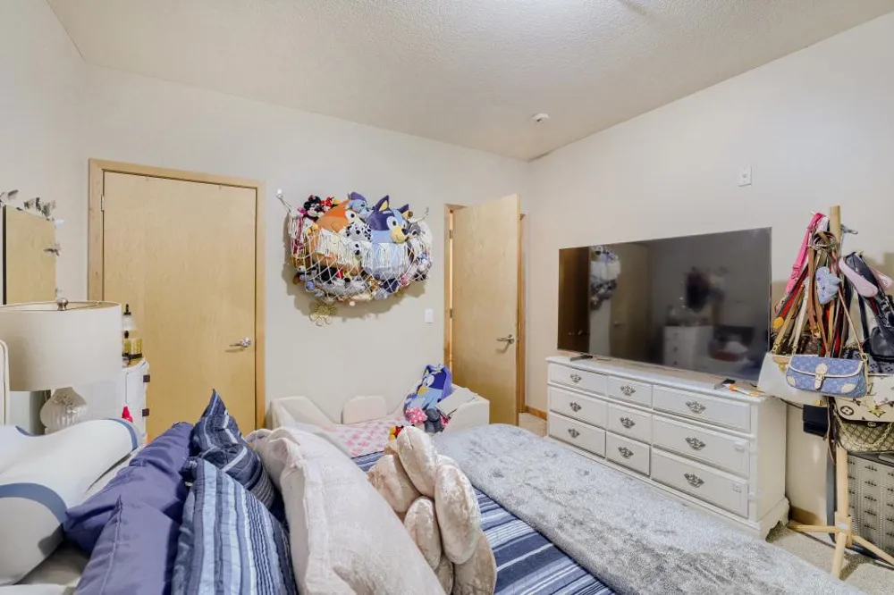 2850 Cedar Ave S #202 Minneapolis, MN 55407