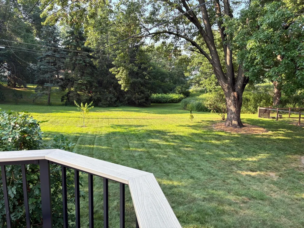 2009 W 83rd Street Bloomington, MN 55431