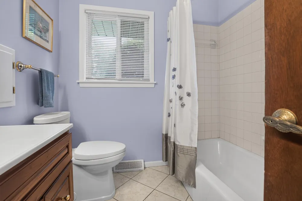 2009 W 83rd Street Bloomington, MN 55431
