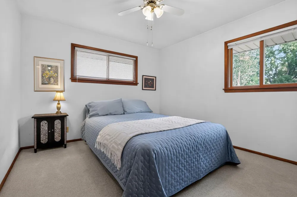 2009 W 83rd Street Bloomington, MN 55431